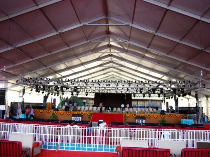 Hanger Tent
